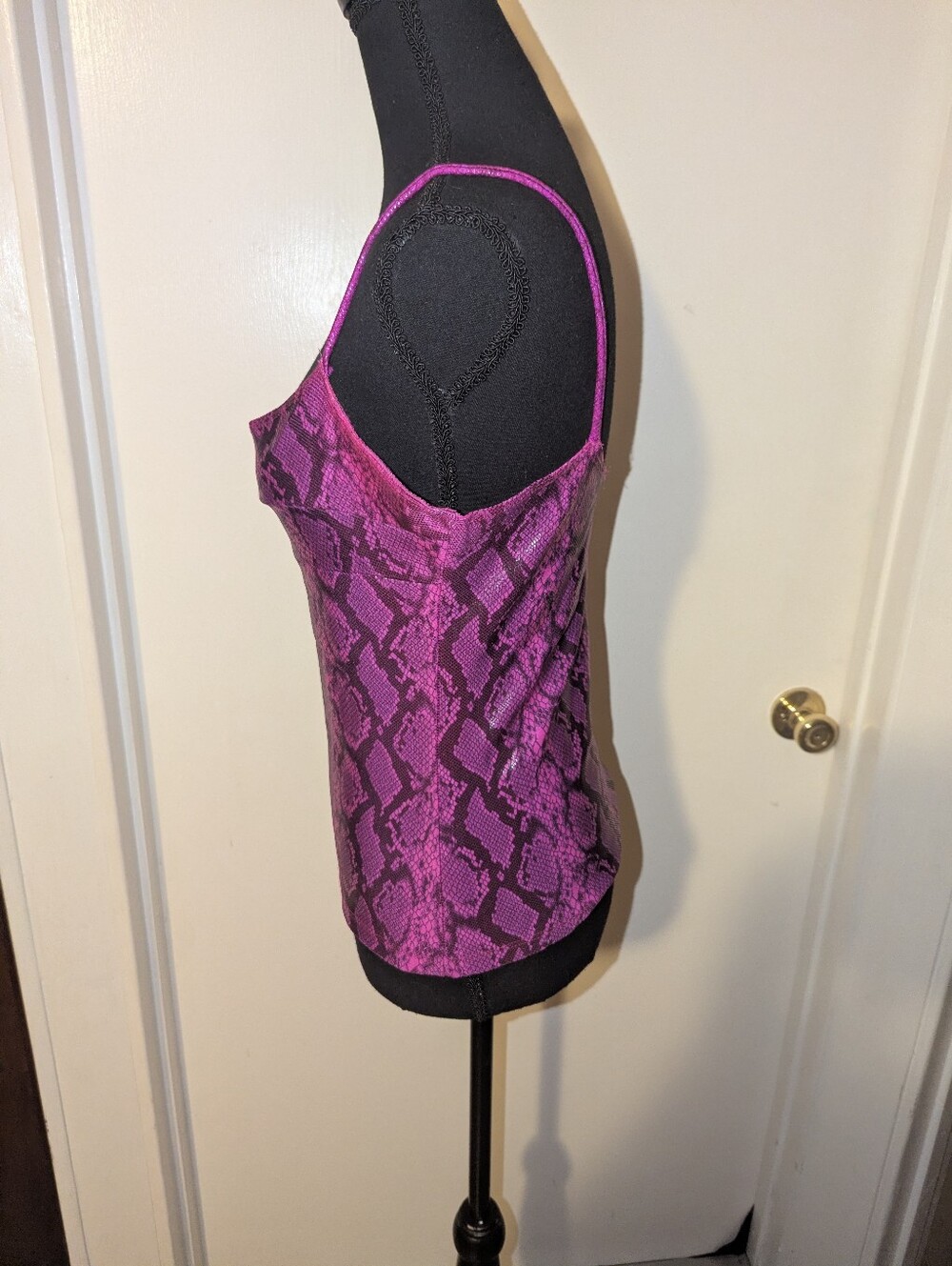 Y2K Gyaru McBling Fuschia Snakeskin Top - Picture 8 of 11